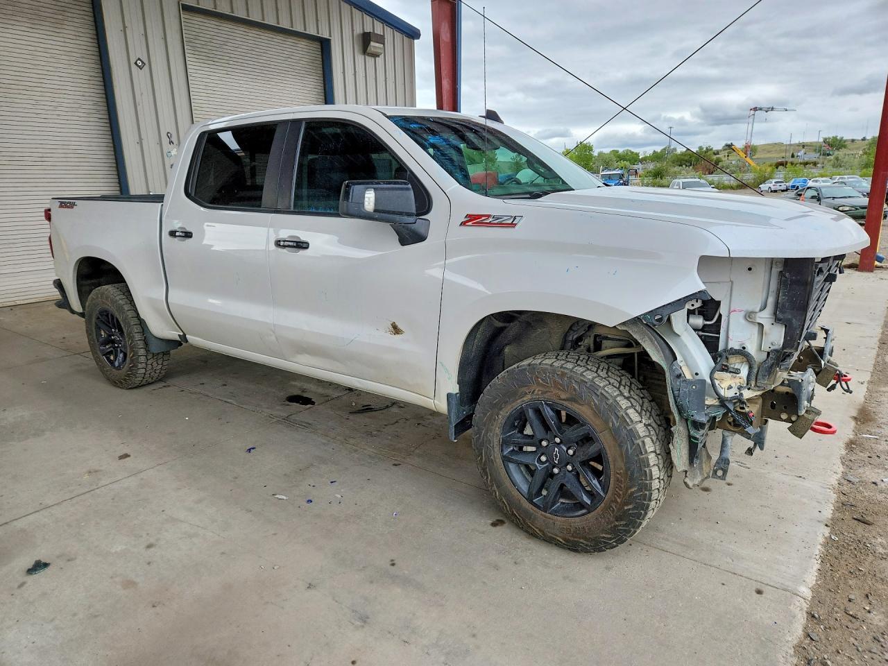 2021 Chevrolet Silverado K1500 Lt Trail Boss - zdjęcie 4