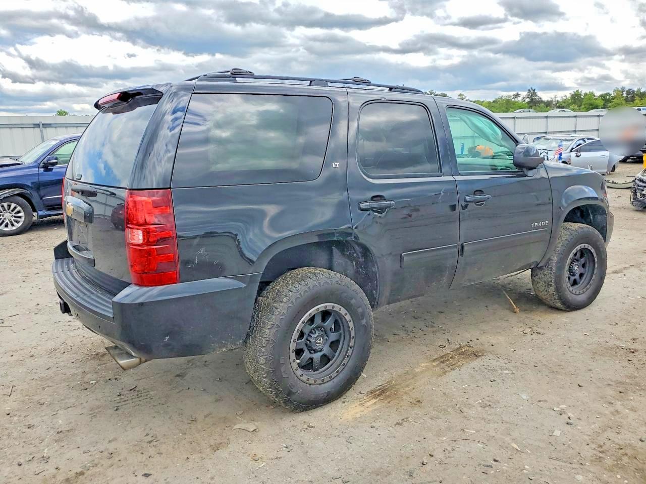 2013 Chevrolet Tahoe K1500 Lt - zdjęcie 3