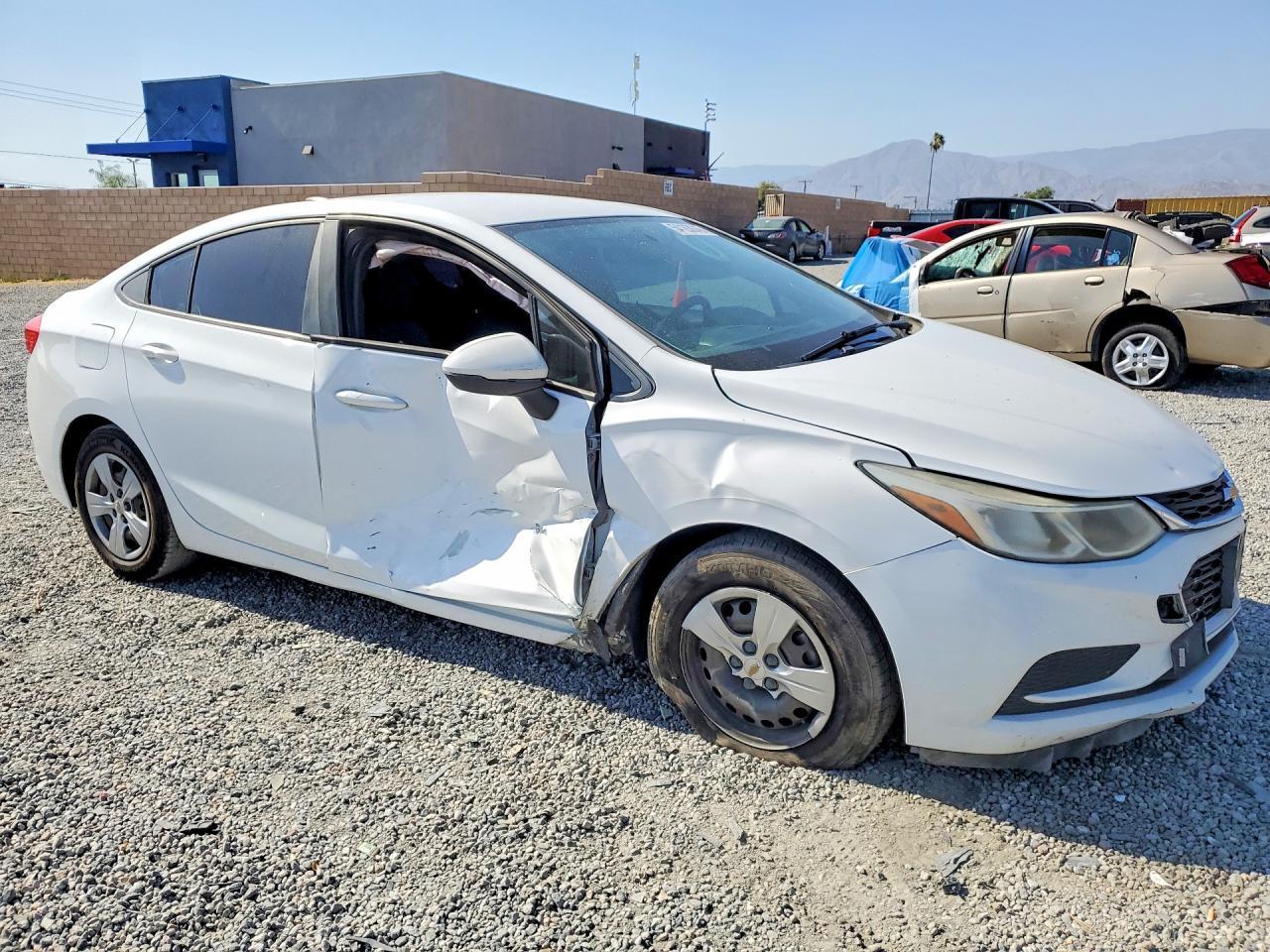2018 Chevrolet Cruze L - zdjęcie 4