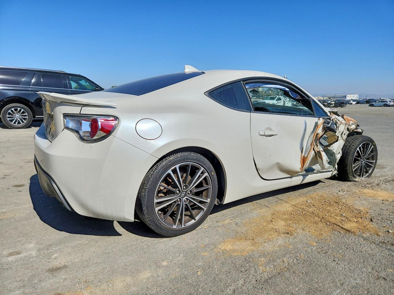 2016 Toyota Scion - zdjęcie 3