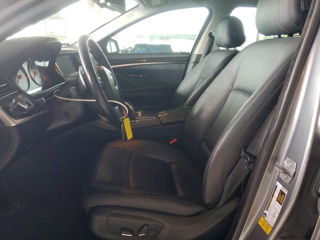 2016 BMW 528 I - zdjęcie 7