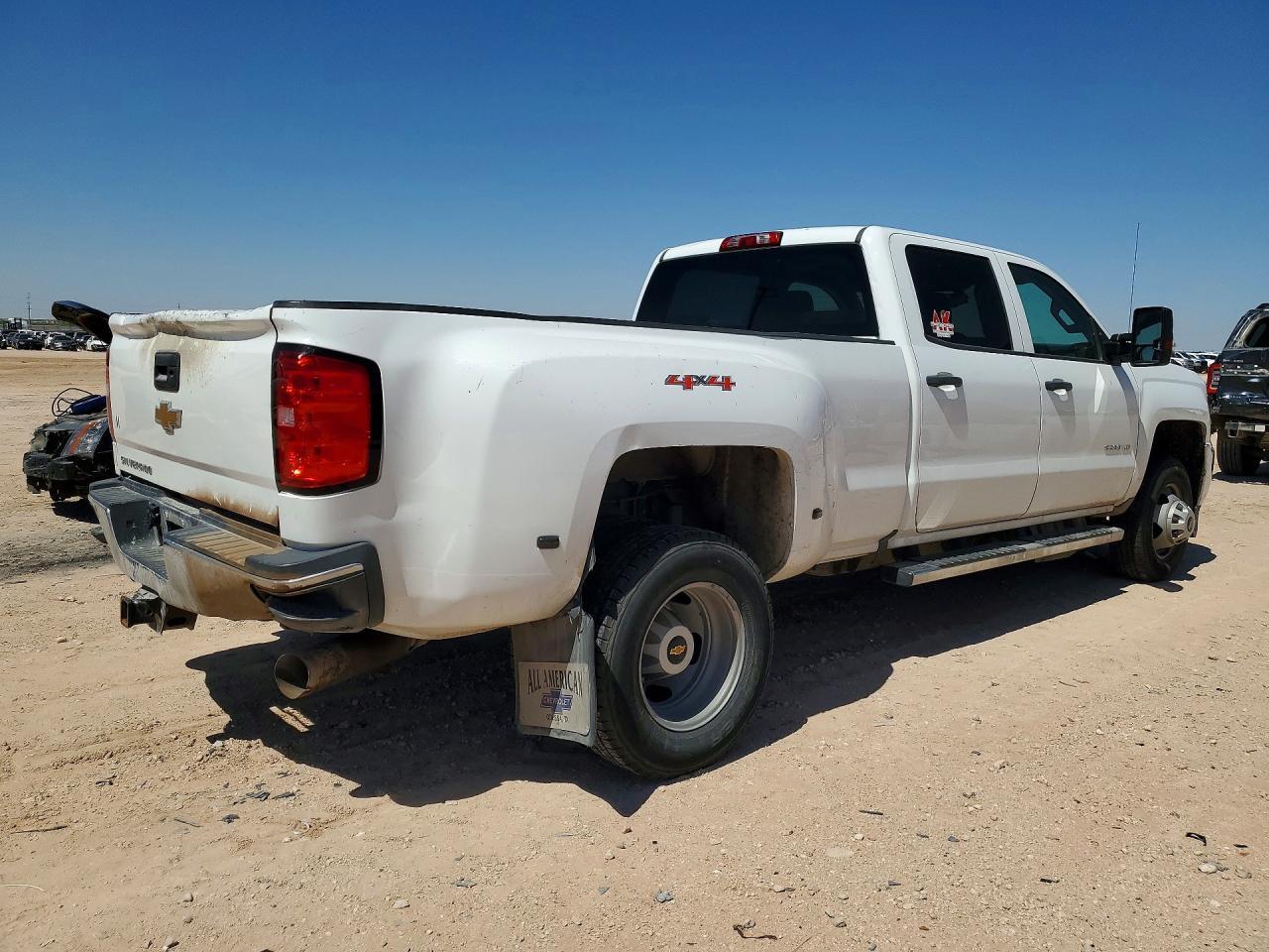 2018 Chevrolet Silverado K3500 - zdjęcie 3
