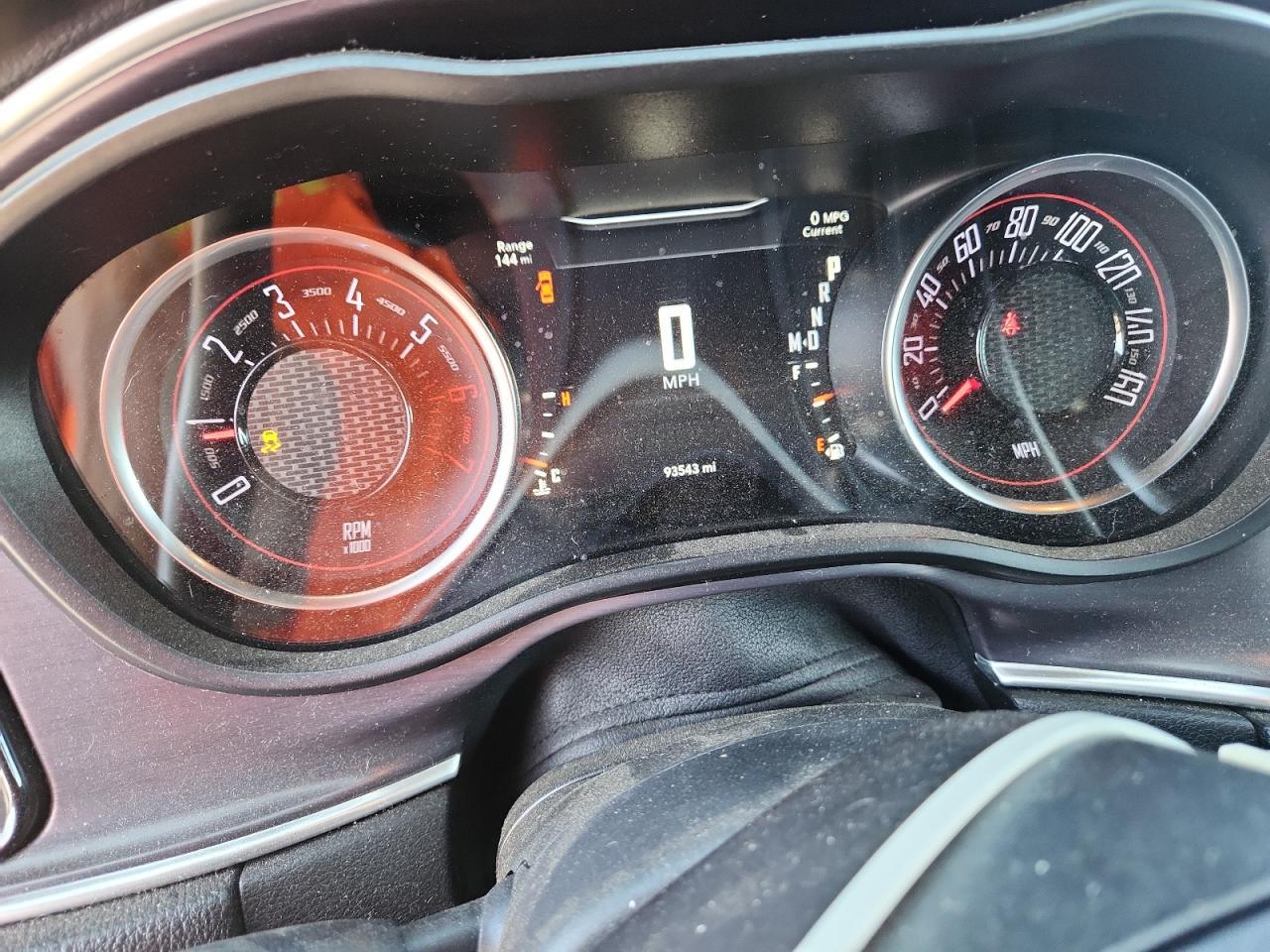 2018 Dodge Challenger R - zdjęcie 9
