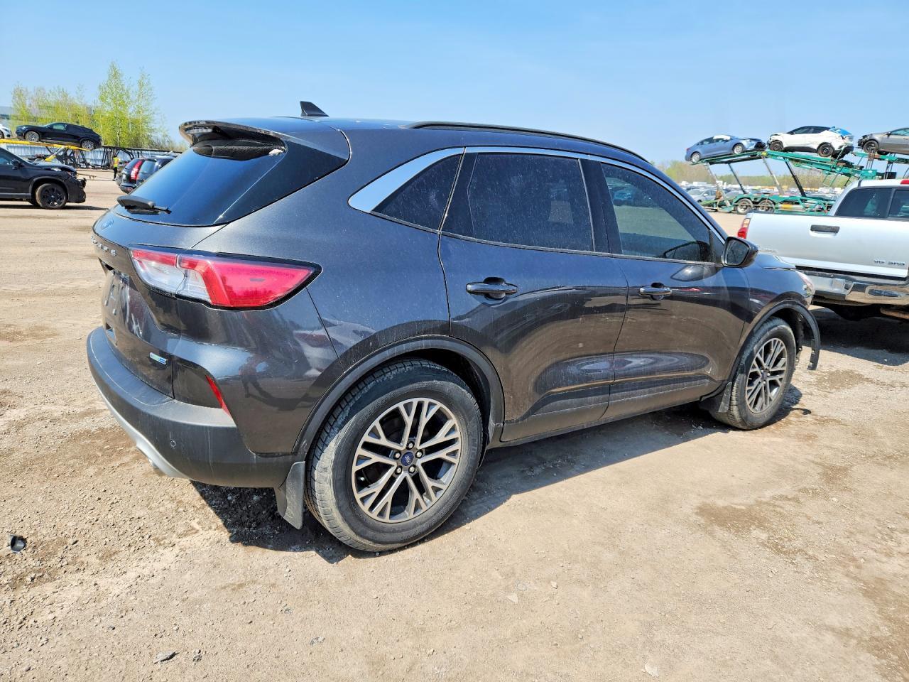 2020 Ford Escape Sel - zdjęcie 3