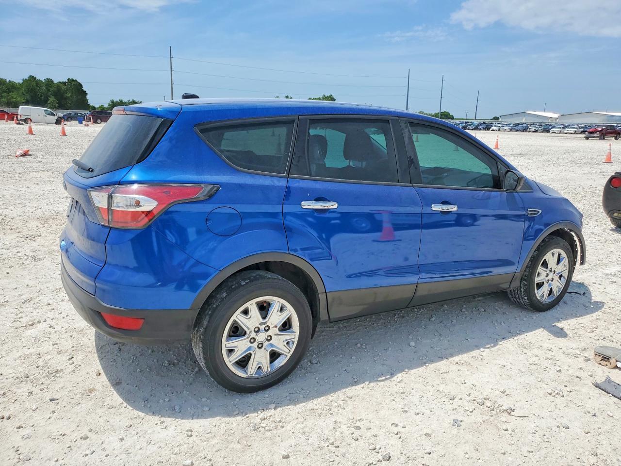 2017 Ford Escape S - zdjęcie 3