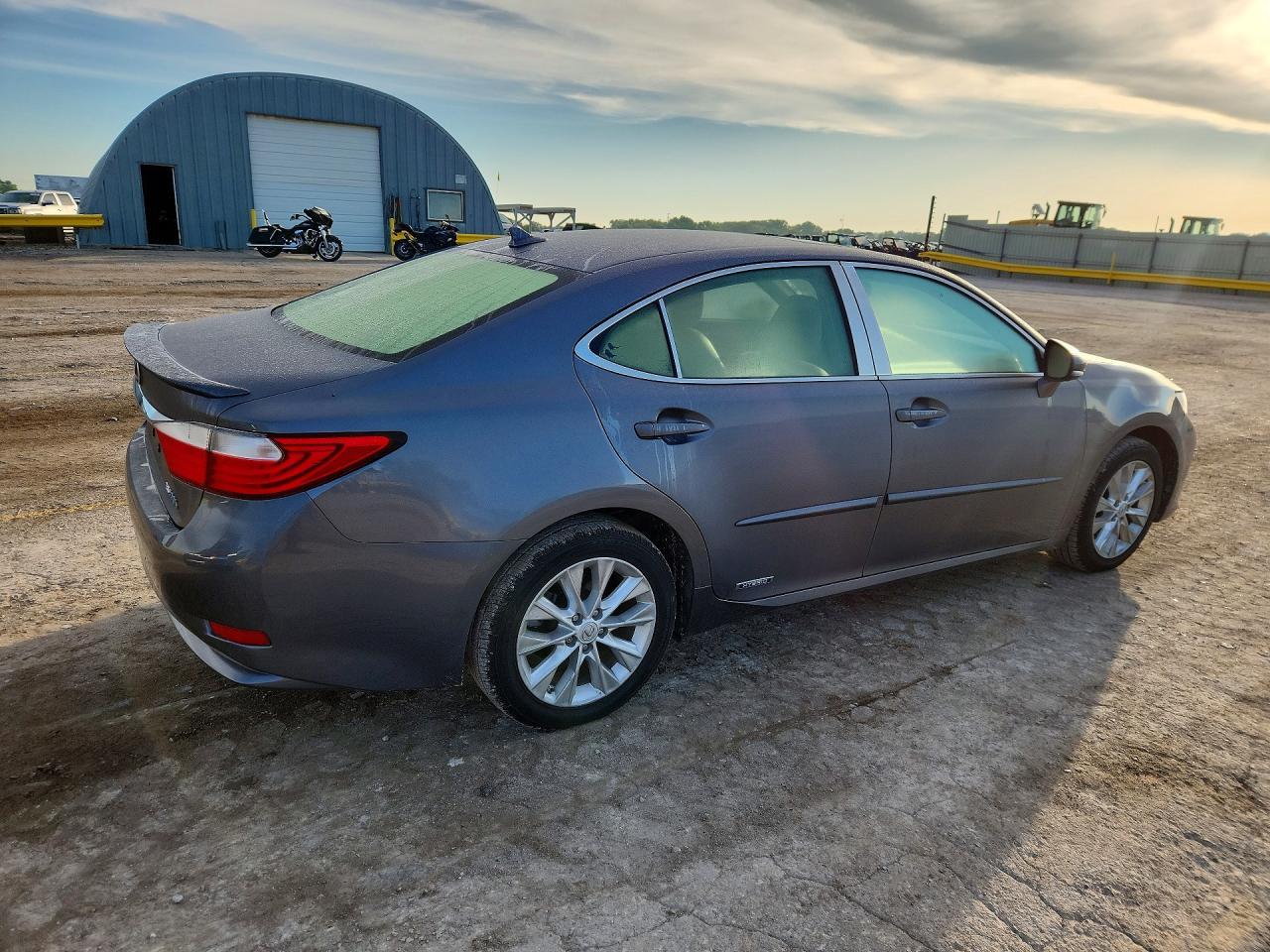 2014 Lexus Es 300H - zdjęcie 3