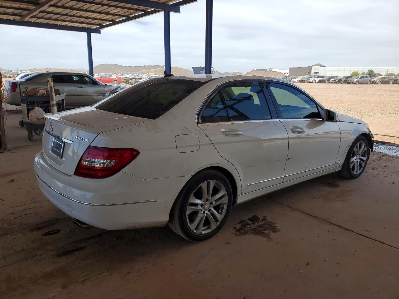 2014 Mercedes-Benz C 300 4Matic - zdjęcie 3