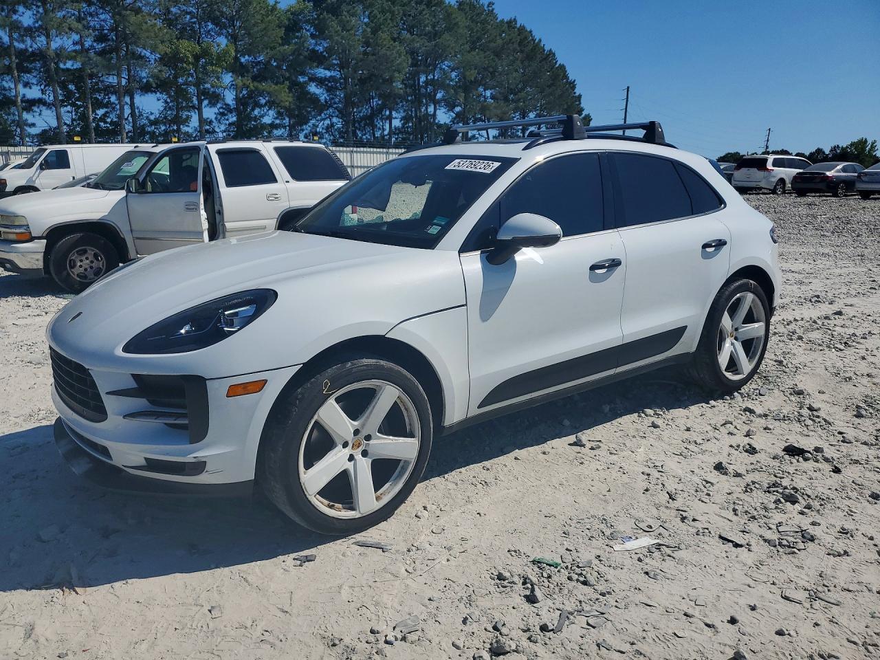 2020 Porsche Macan - zdjęcie główne