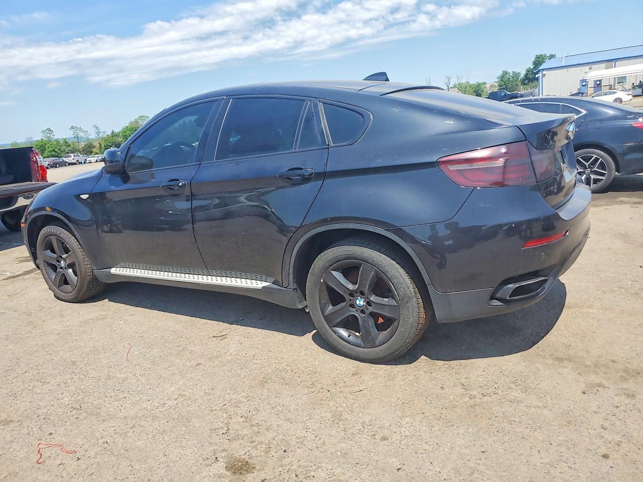 2014 BMW X6 xDrive50I - zdjęcie 2