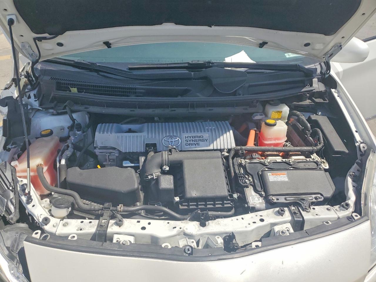 2013 Toyota Prius Three - zdjęcie 11