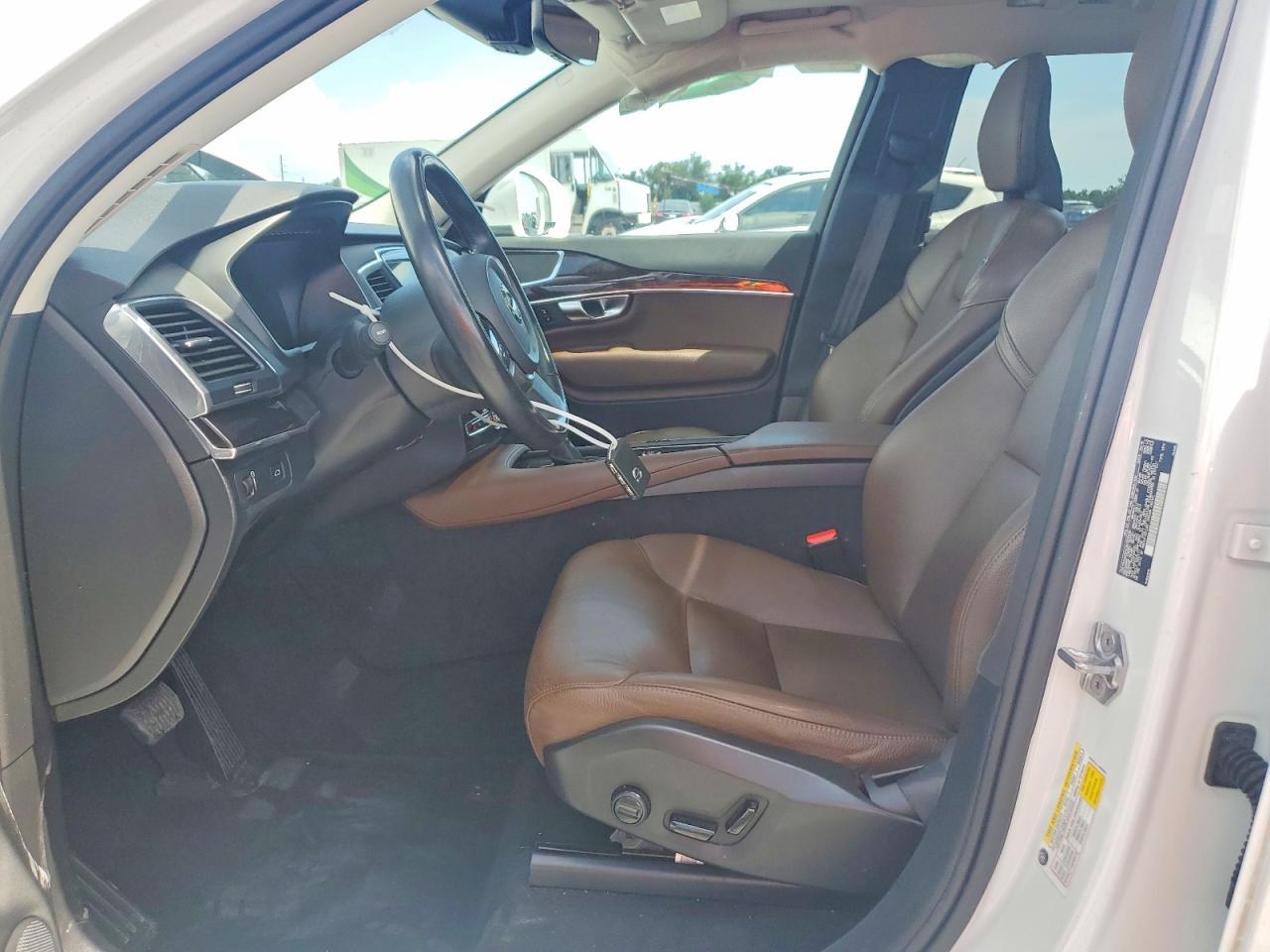 2019 Volvo Xc90 T6 Momentum - zdjęcie 7