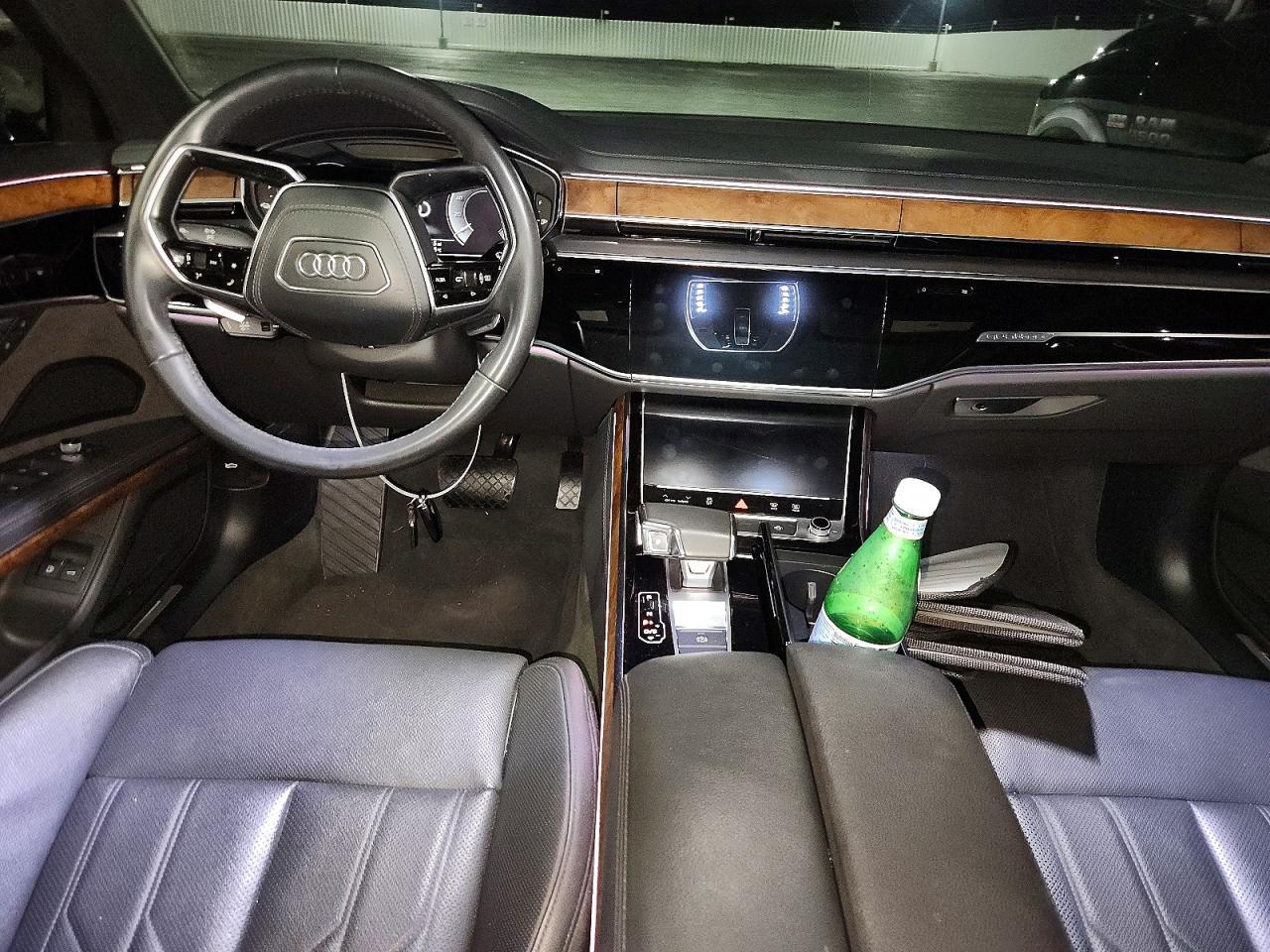 2020 Audi A8 L E - zdjęcie 8