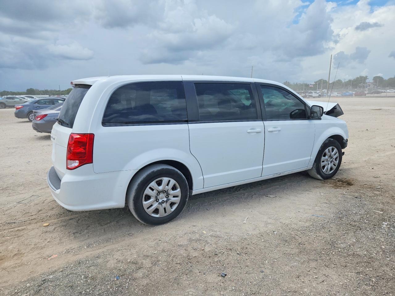 2018 Dodge Grand Caravan Se - zdjęcie 3