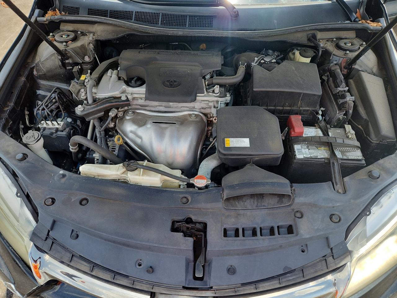 2016 Toyota Camry Se - zdjęcie 11