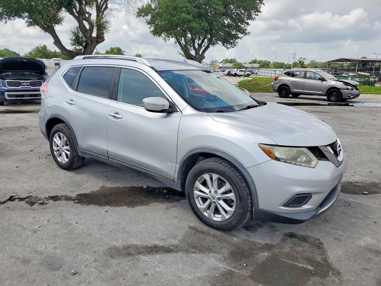 2015 Nissan Rogue Sv - zdjęcie 4