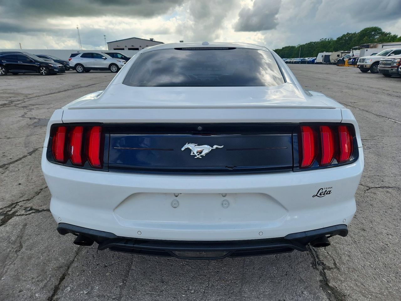 2019 Ford Mustang - zdjęcie 6