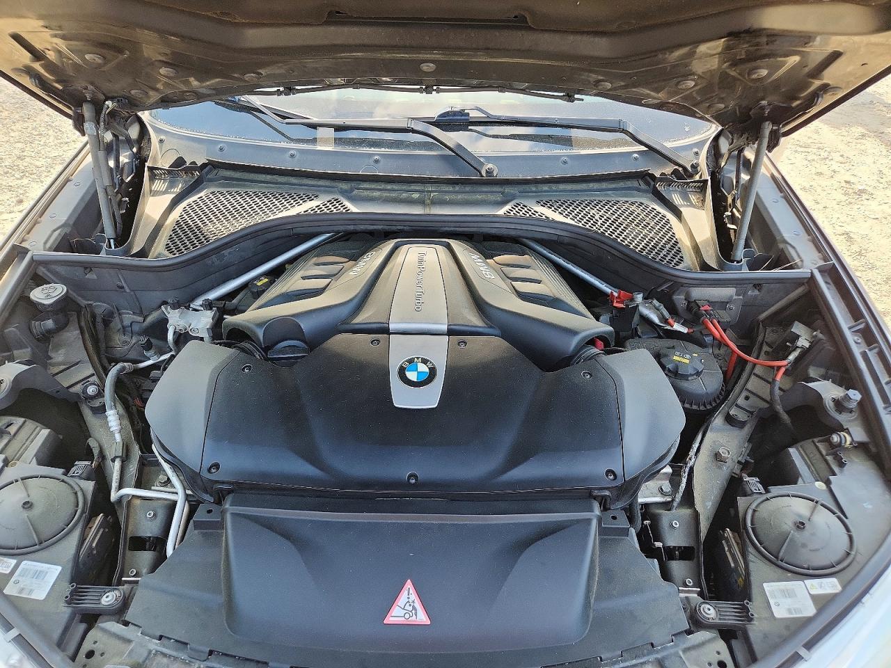2016 BMW X5 xDrive50I - zdjęcie 12