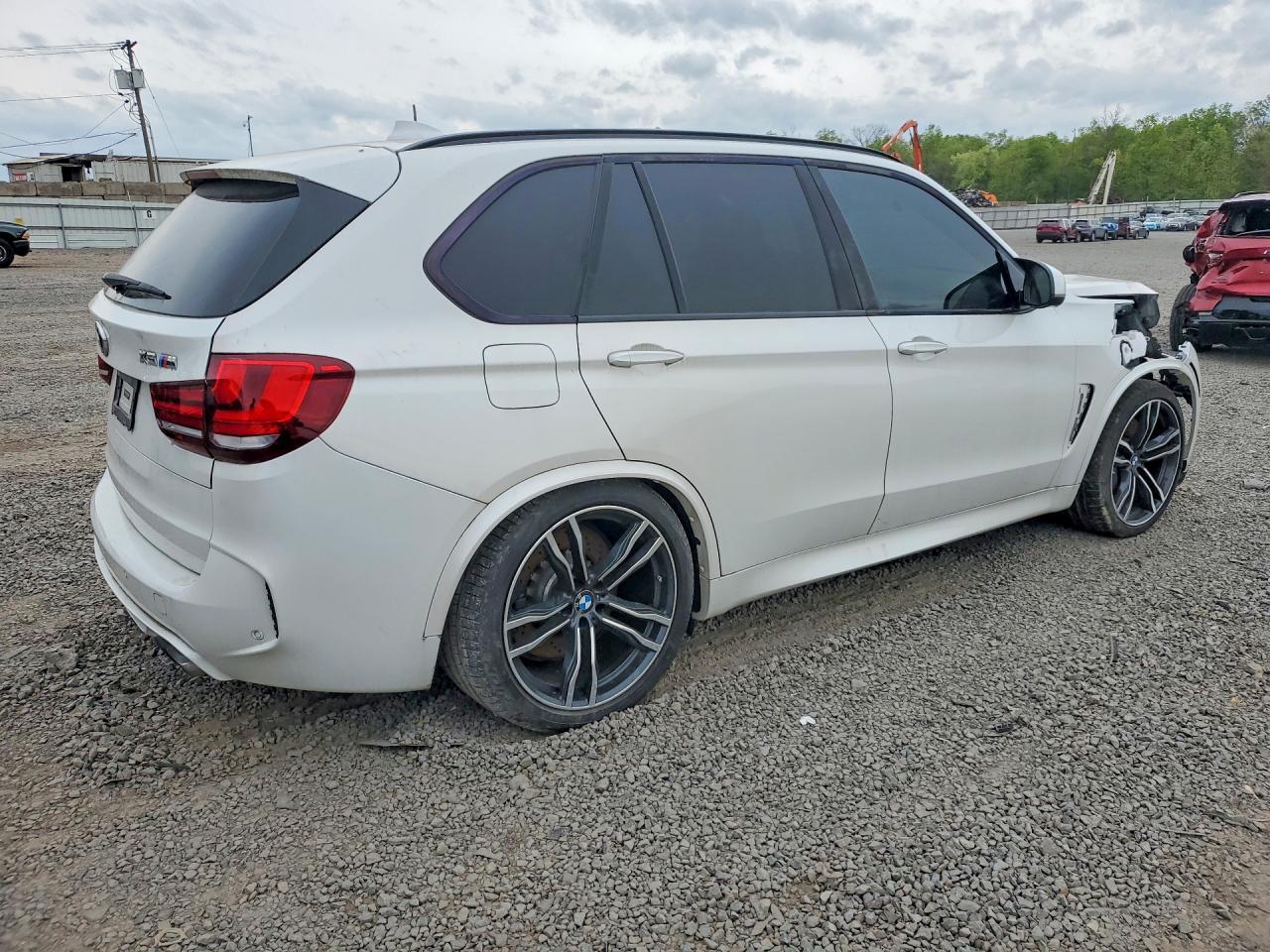 2016 BMW X5 M - zdjęcie 3