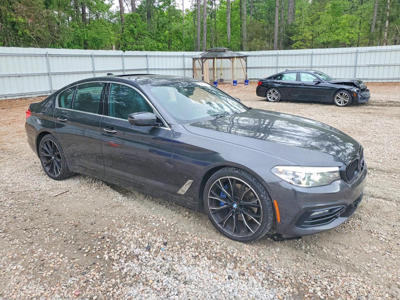 2017 BMW 530 I - zdjęcie 4