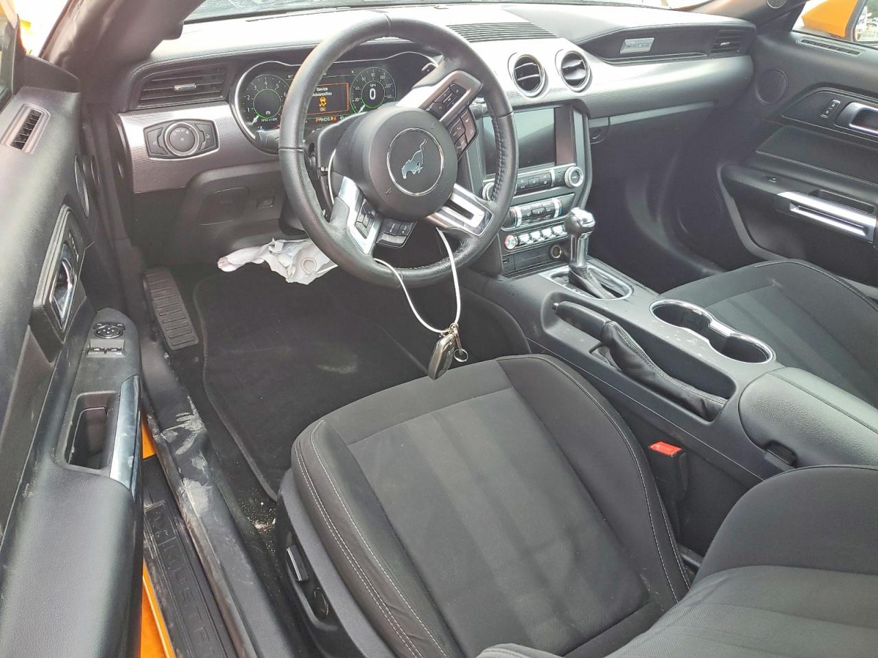 2019 Ford Mustang - zdjęcie 8