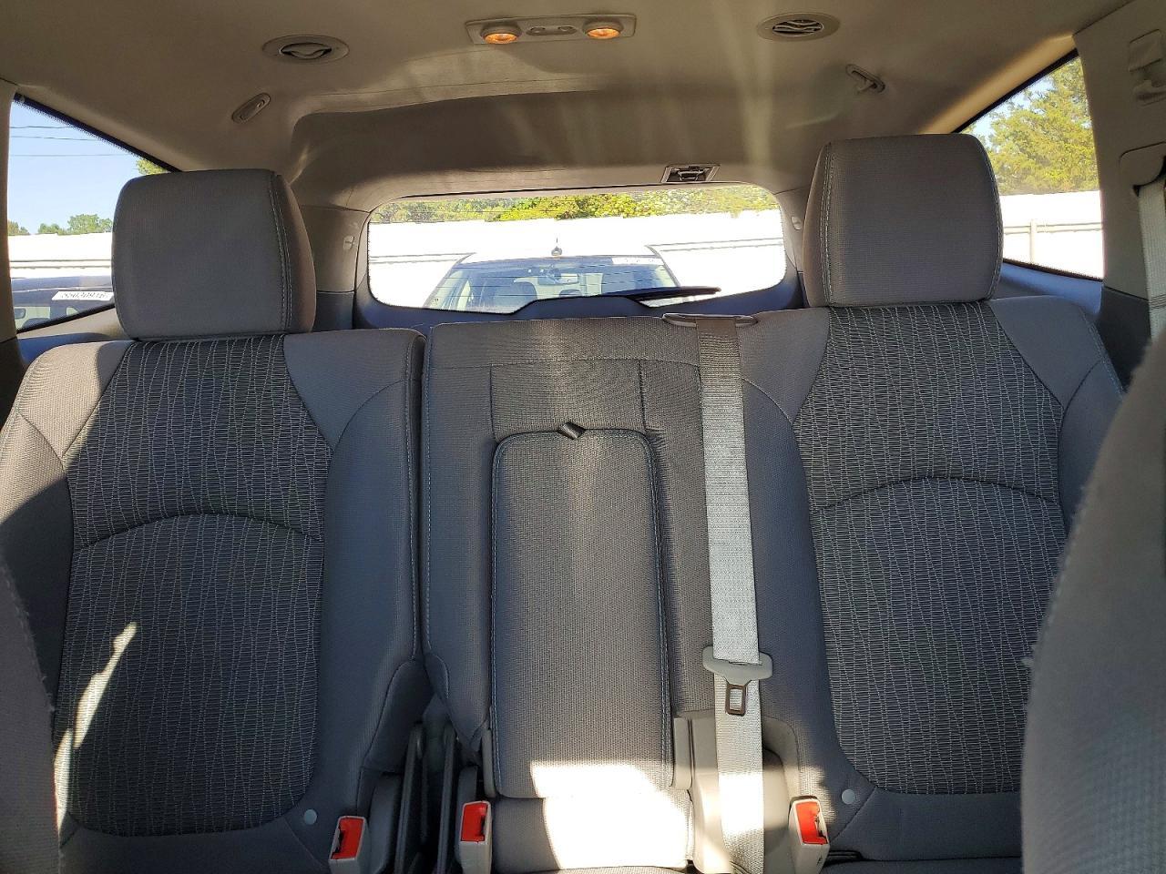 2016 Chevrolet Traverse Ls - zdjęcie 10