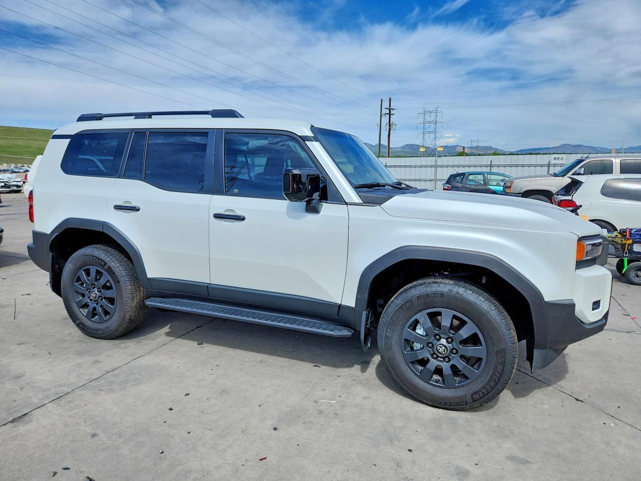 2024 Toyota Land Cruiser Base - zdjęcie 4