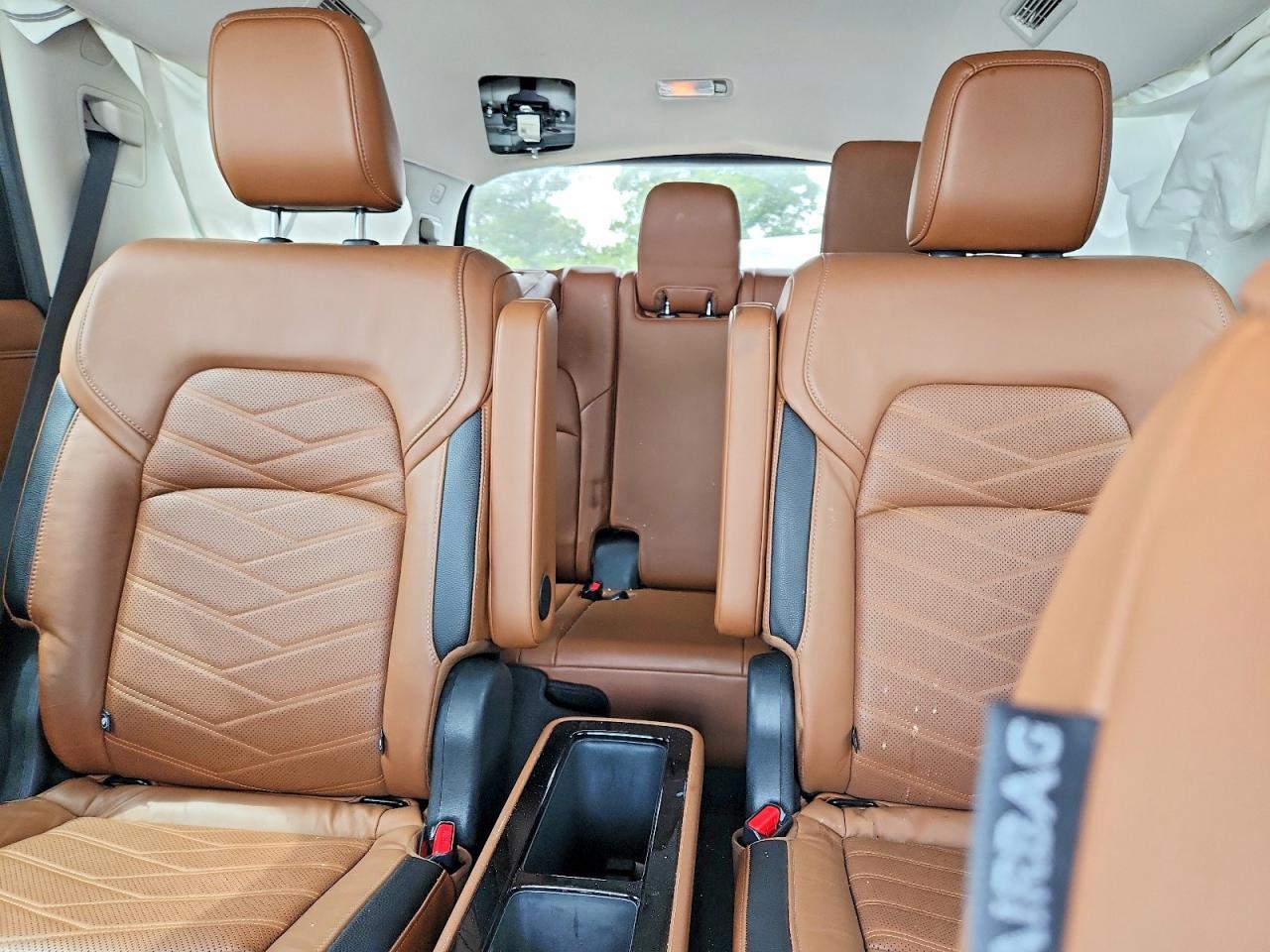 2022 Nissan Pathfinder Platinum - zdjęcie 10