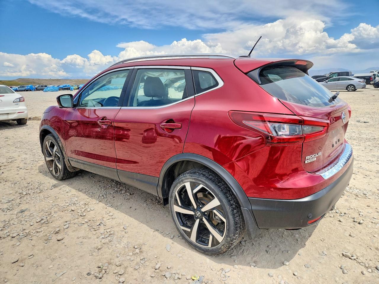2022 Nissan Rogue Sport Sl - zdjęcie 2