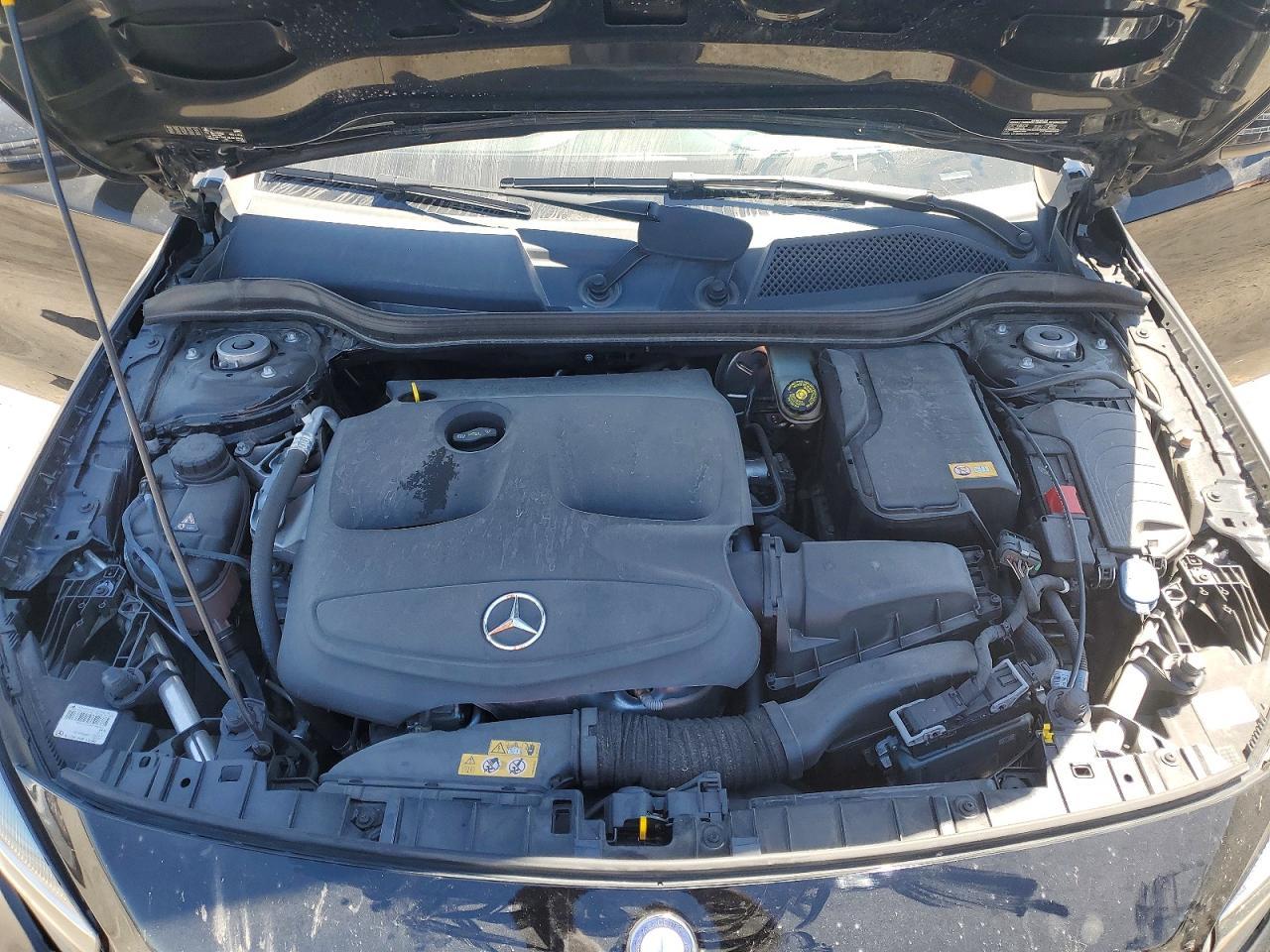 2016 Mercedes-Benz Gla 250 4Matic - zdjęcie 11