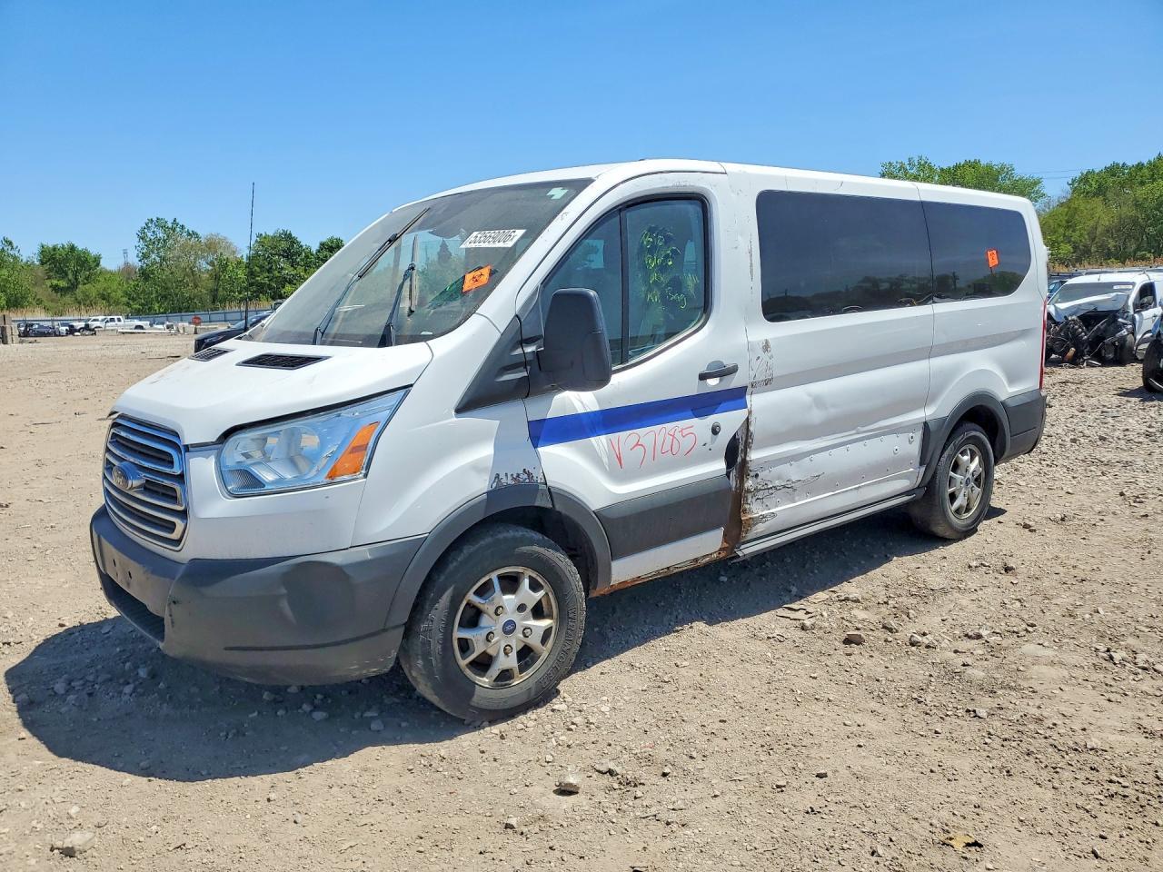 2015 Ford Transit T-150 - zdjęcie główne