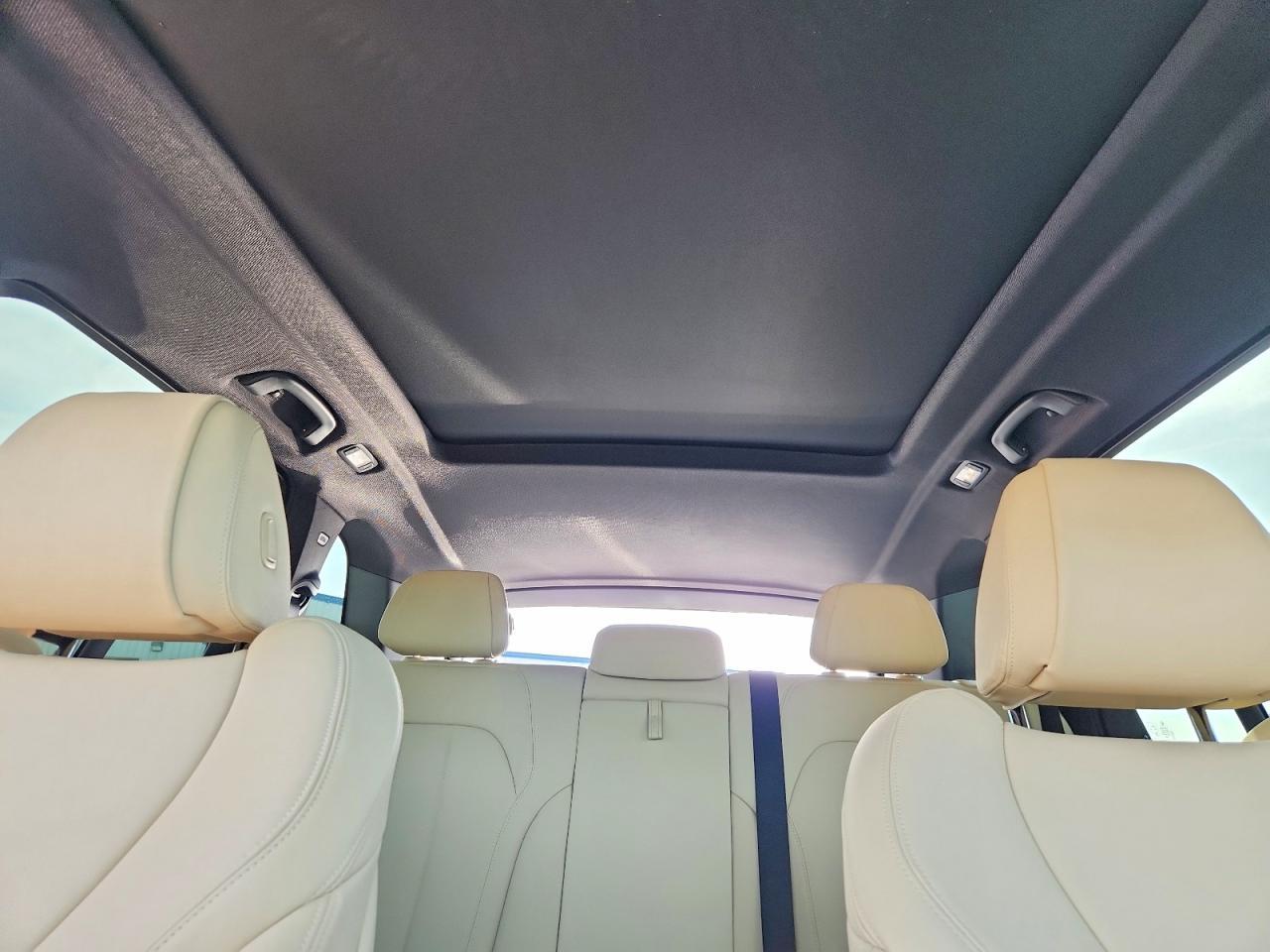 2021 BMW X5 xDrive40I - zdjęcie 10