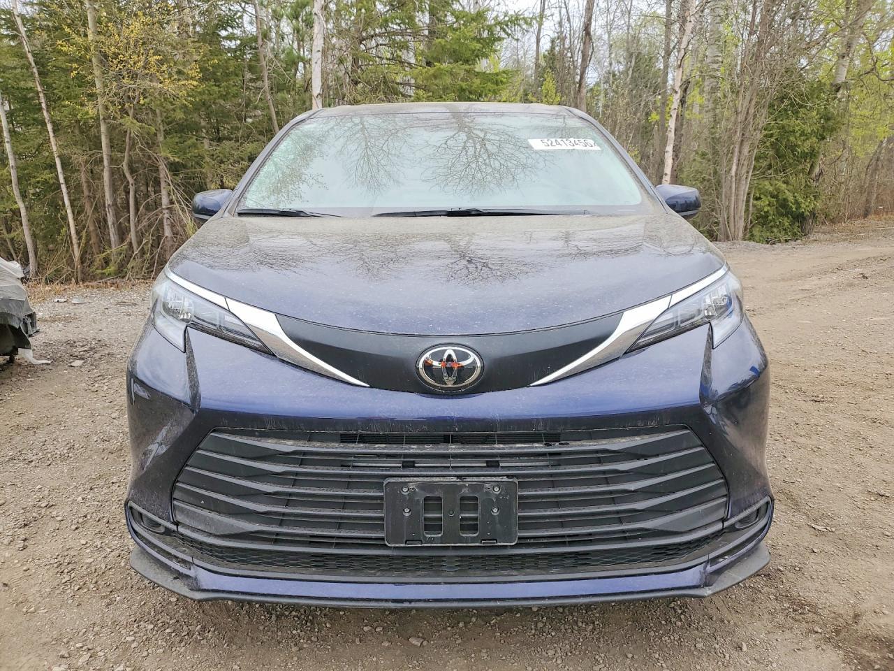 2026 Toyota Sienna Le - zdjęcie 5