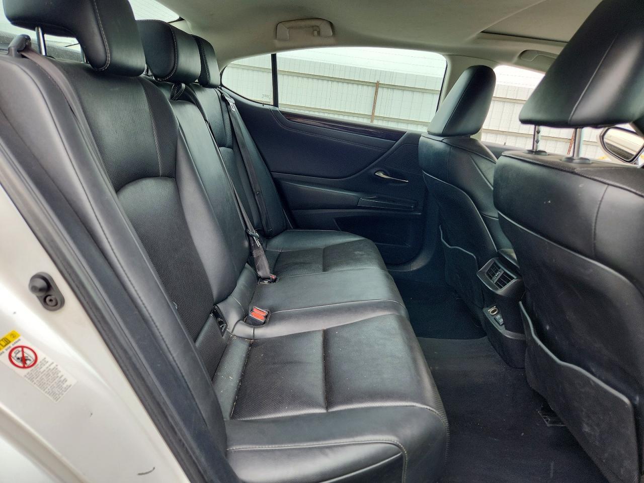 2019 Lexus Es 350 - zdjęcie 10