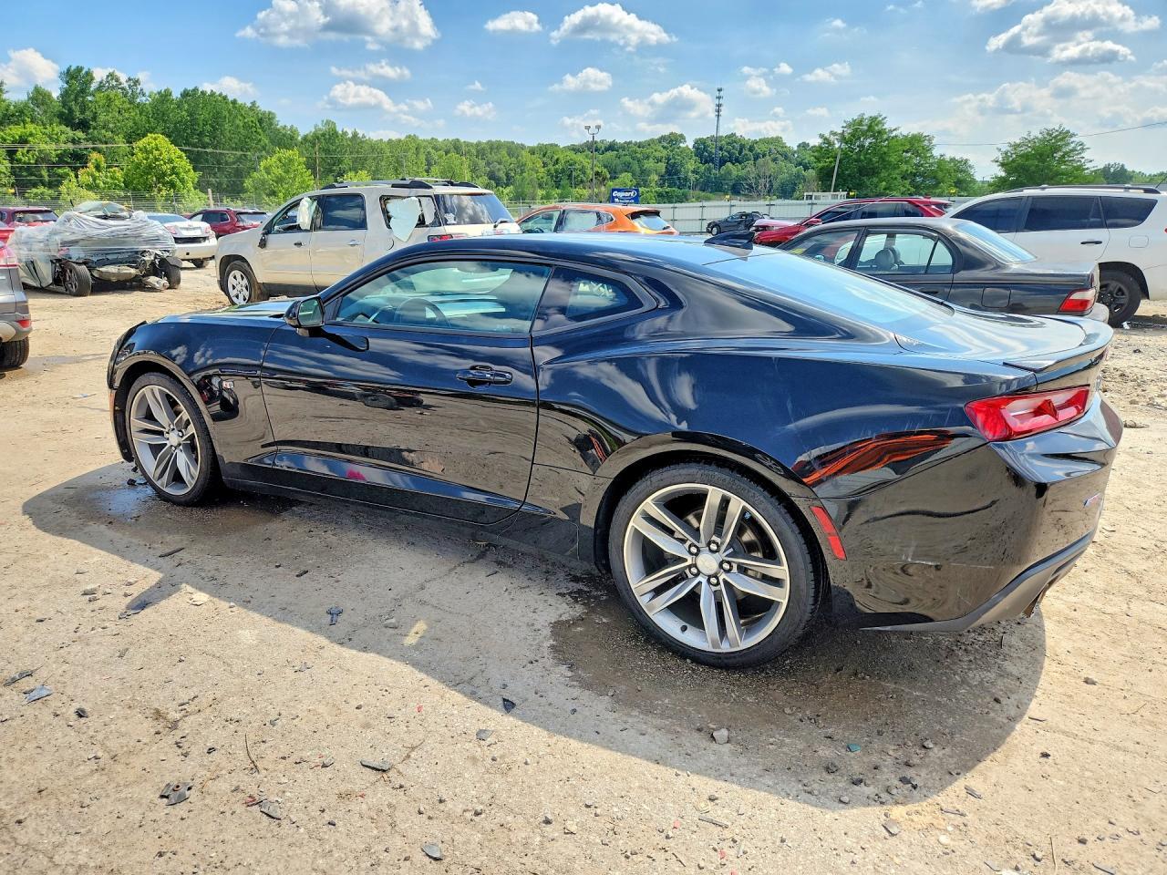 2017 Chevrolet Camaro Lt - zdjęcie 2