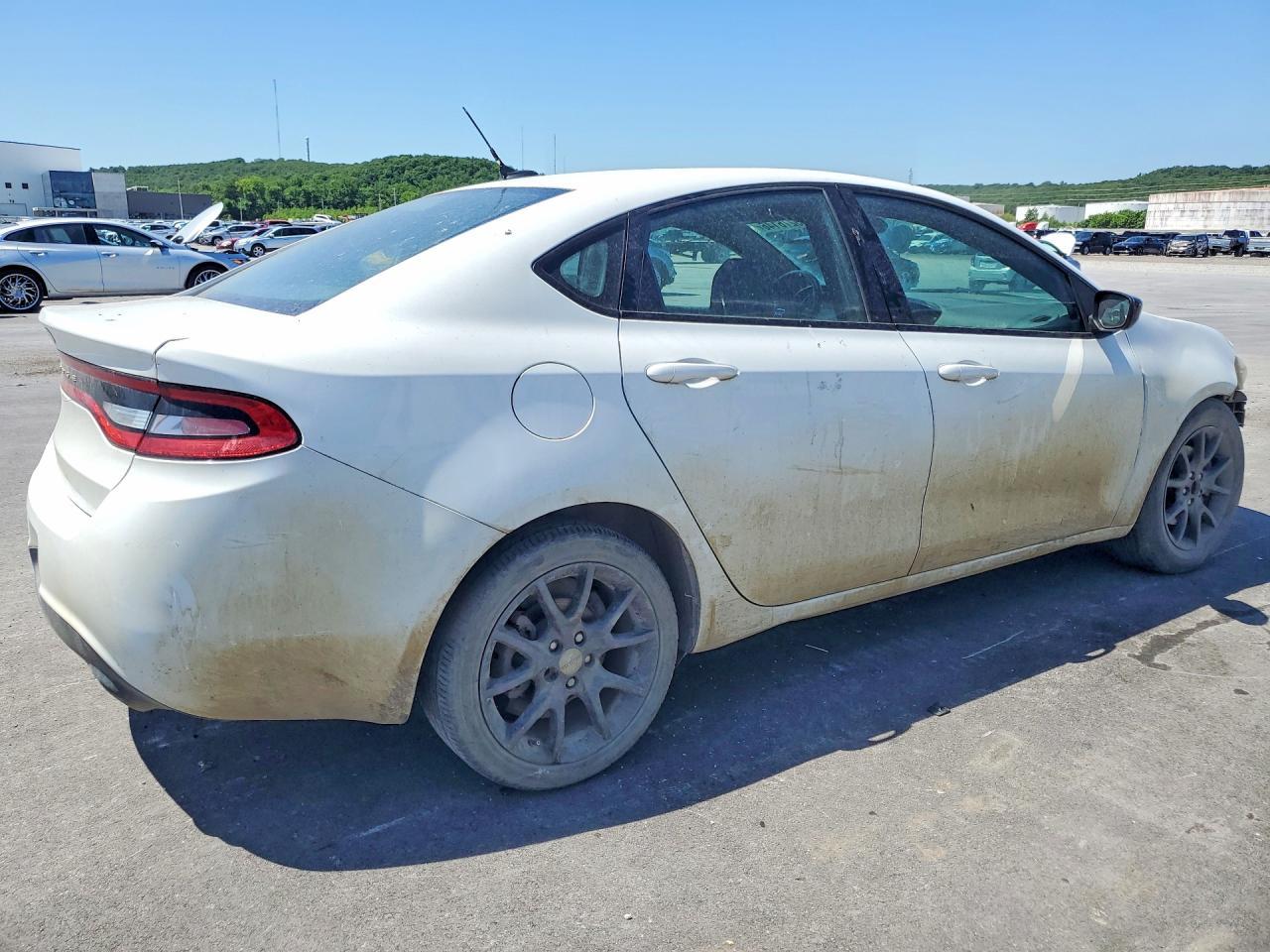 2016 Dodge Dart Sxt - zdjęcie 3