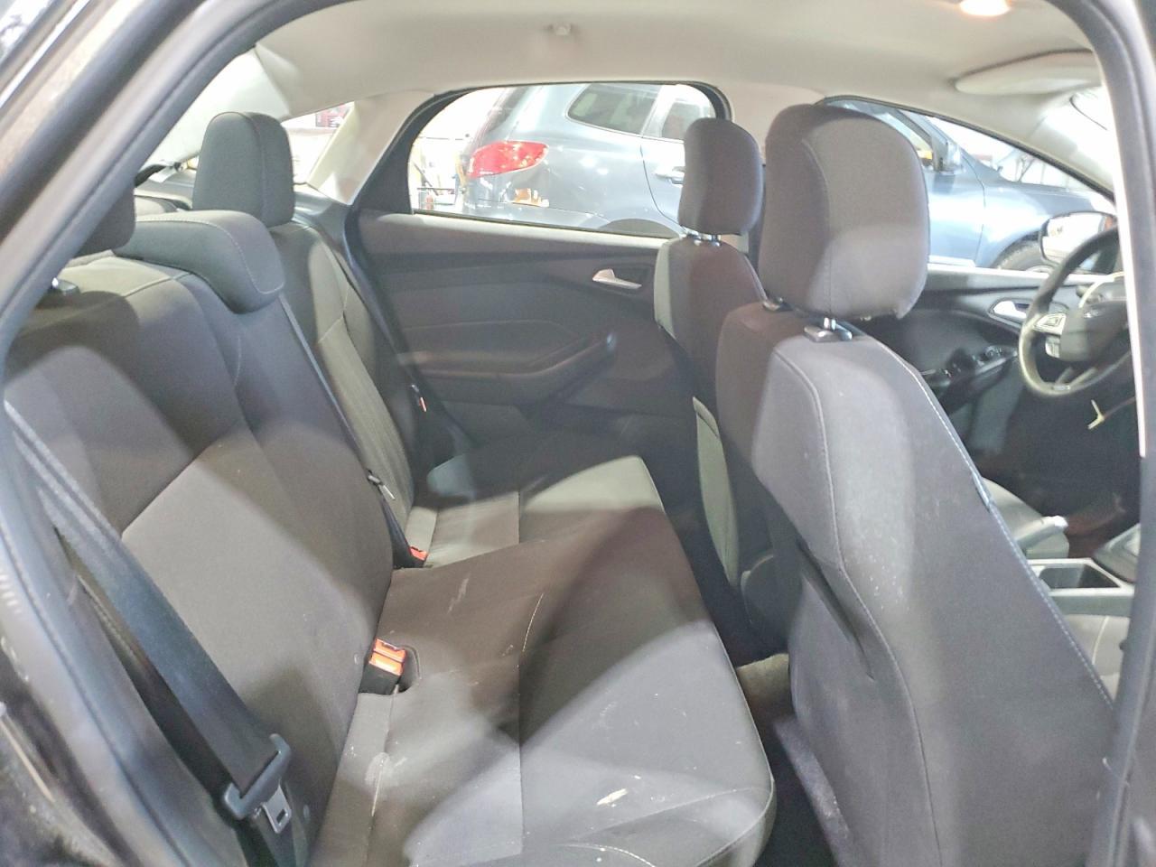 2017 Ford Focus Se - zdjęcie 10