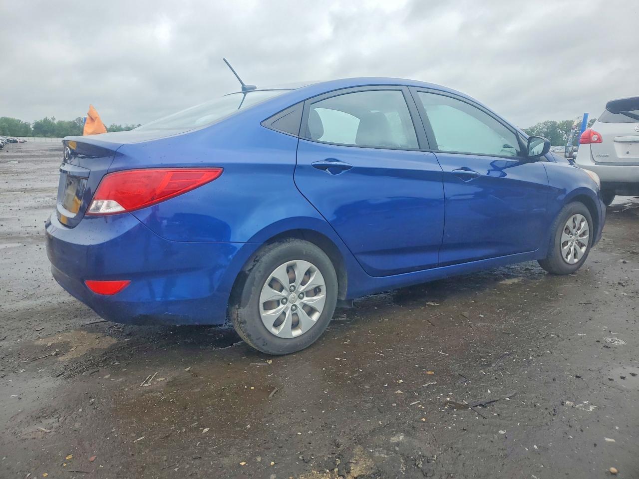 2015 Hyundai Accent Gls - zdjęcie 3