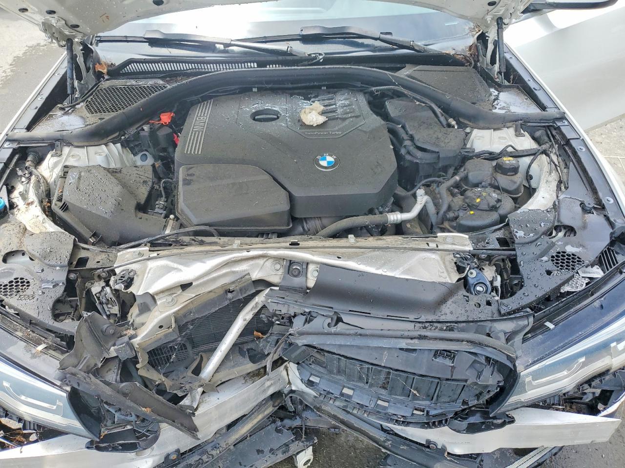 2019 BMW 330I - zdjęcie 11