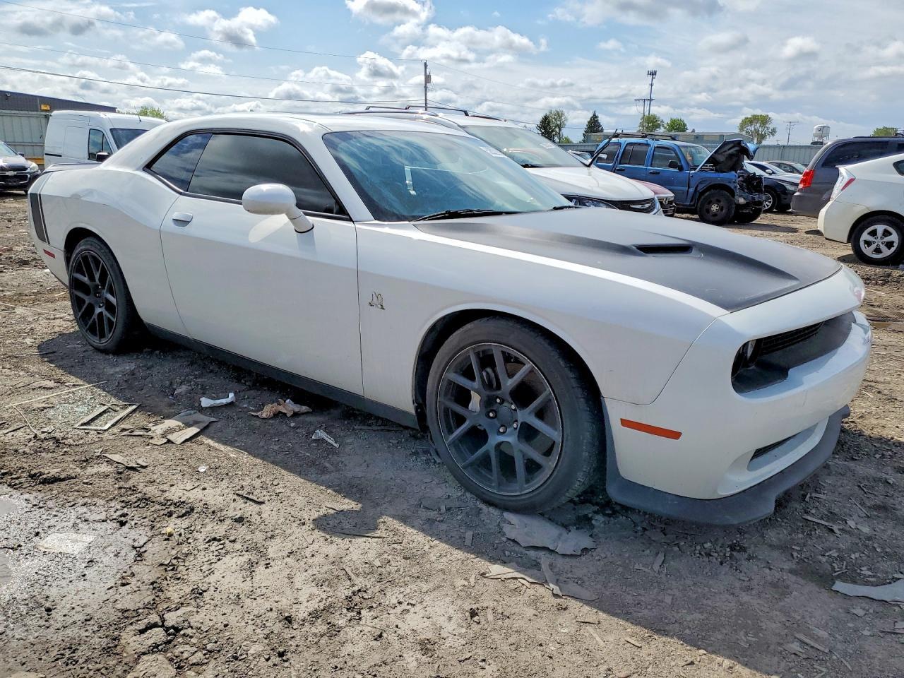 2016 Dodge Challenger R - zdjęcie 4
