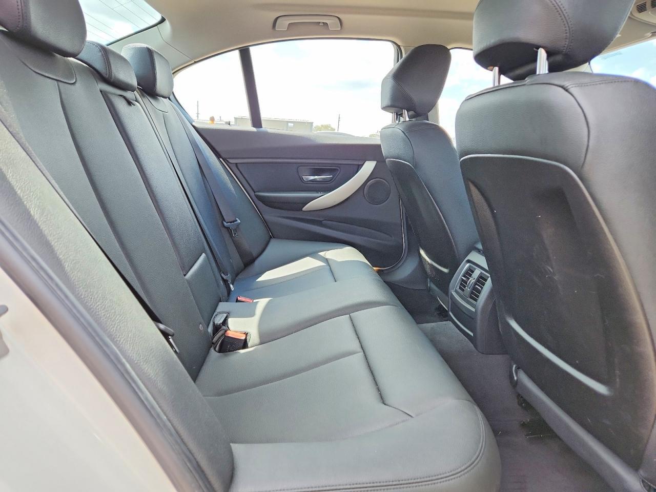 2018 BMW 320 Xi - zdjęcie 10