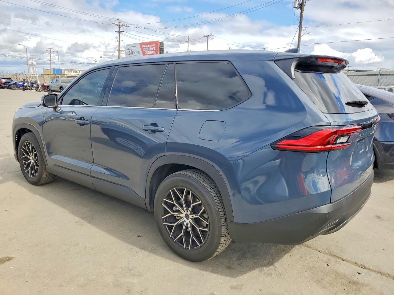 2024 Toyota Grand Highlander Limited - zdjęcie 2
