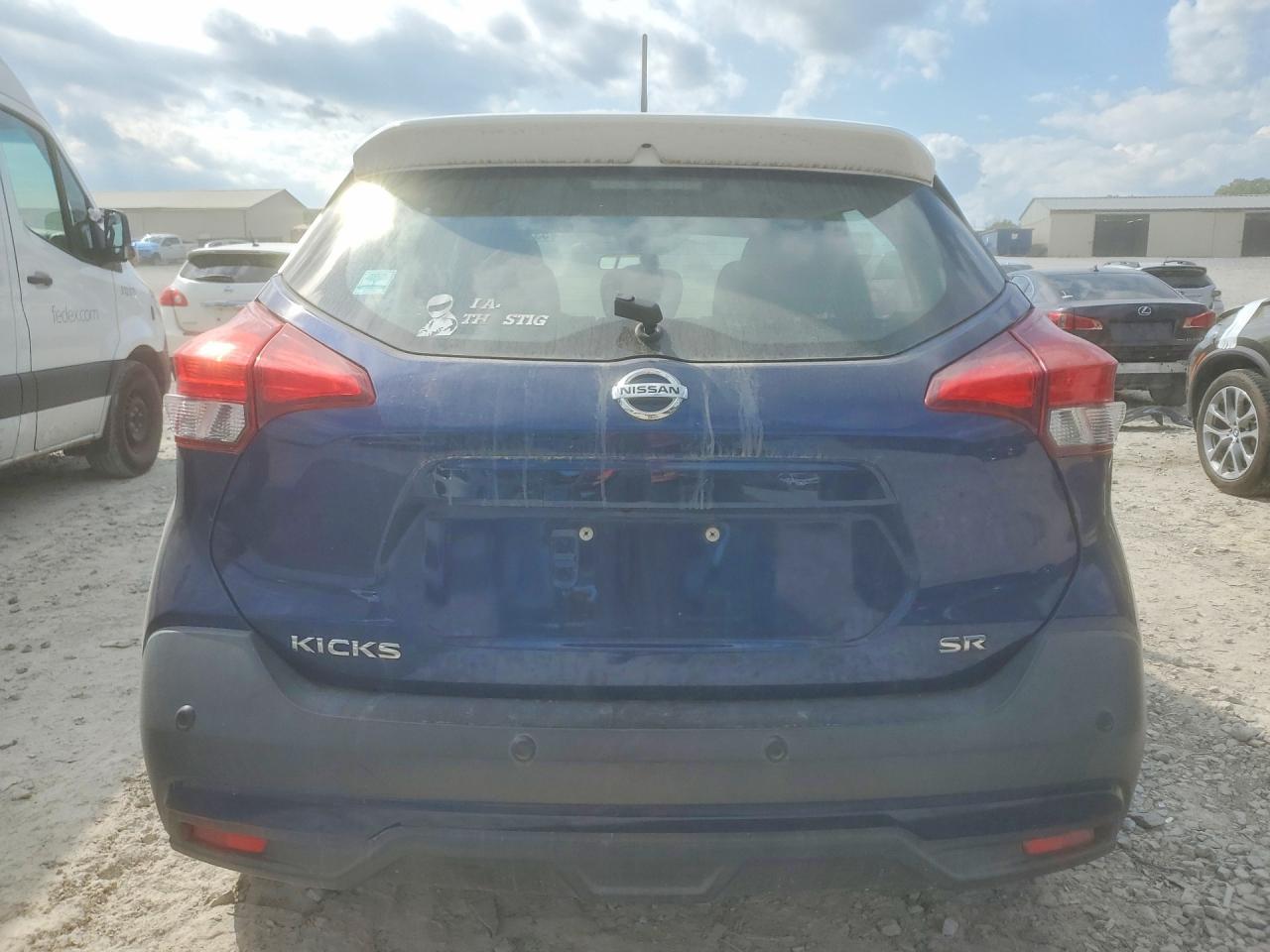2020 Nissan Kicks Sr - zdjęcie 6