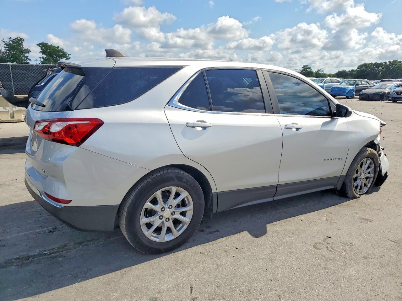 2021 Chevrolet Equinox Lt - zdjęcie 3