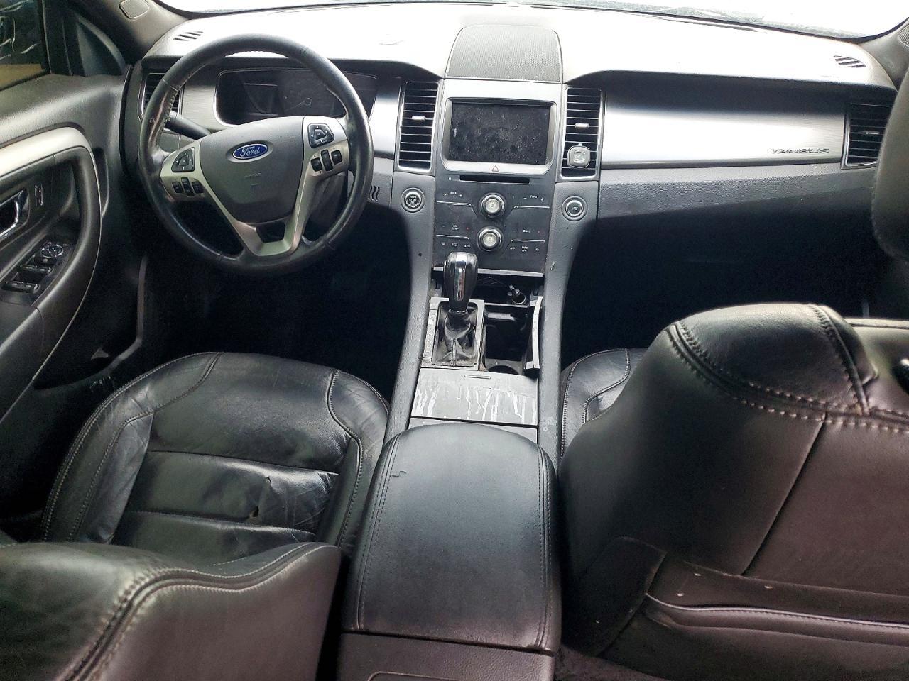 2015 Ford Taurus - zdjęcie 15