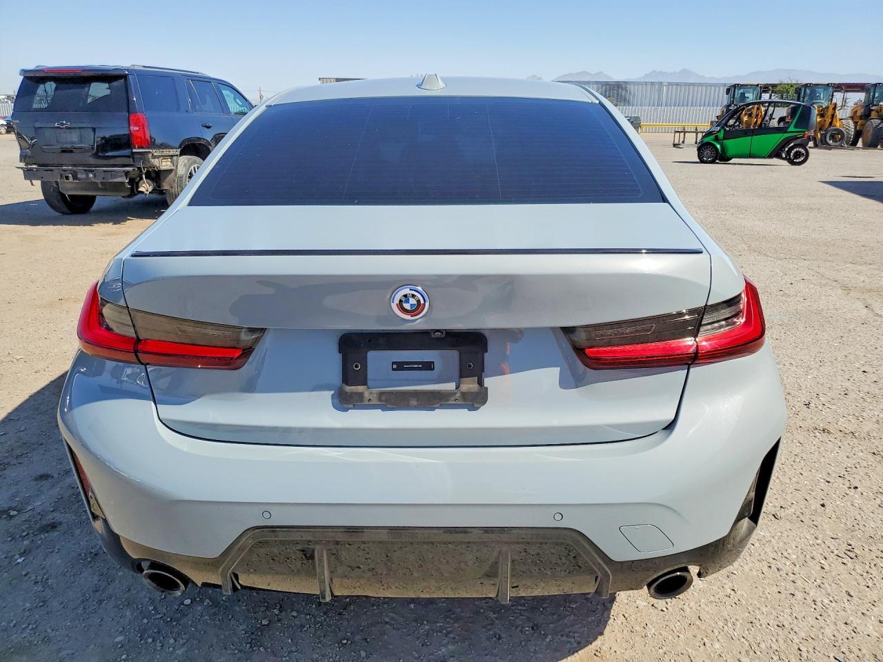 2024 BMW 330I - zdjęcie 6
