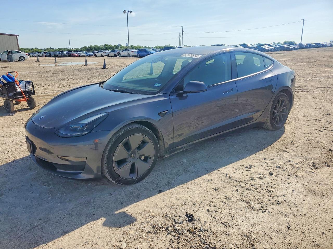 2023 Tesla Model 3 - zdjęcie główne