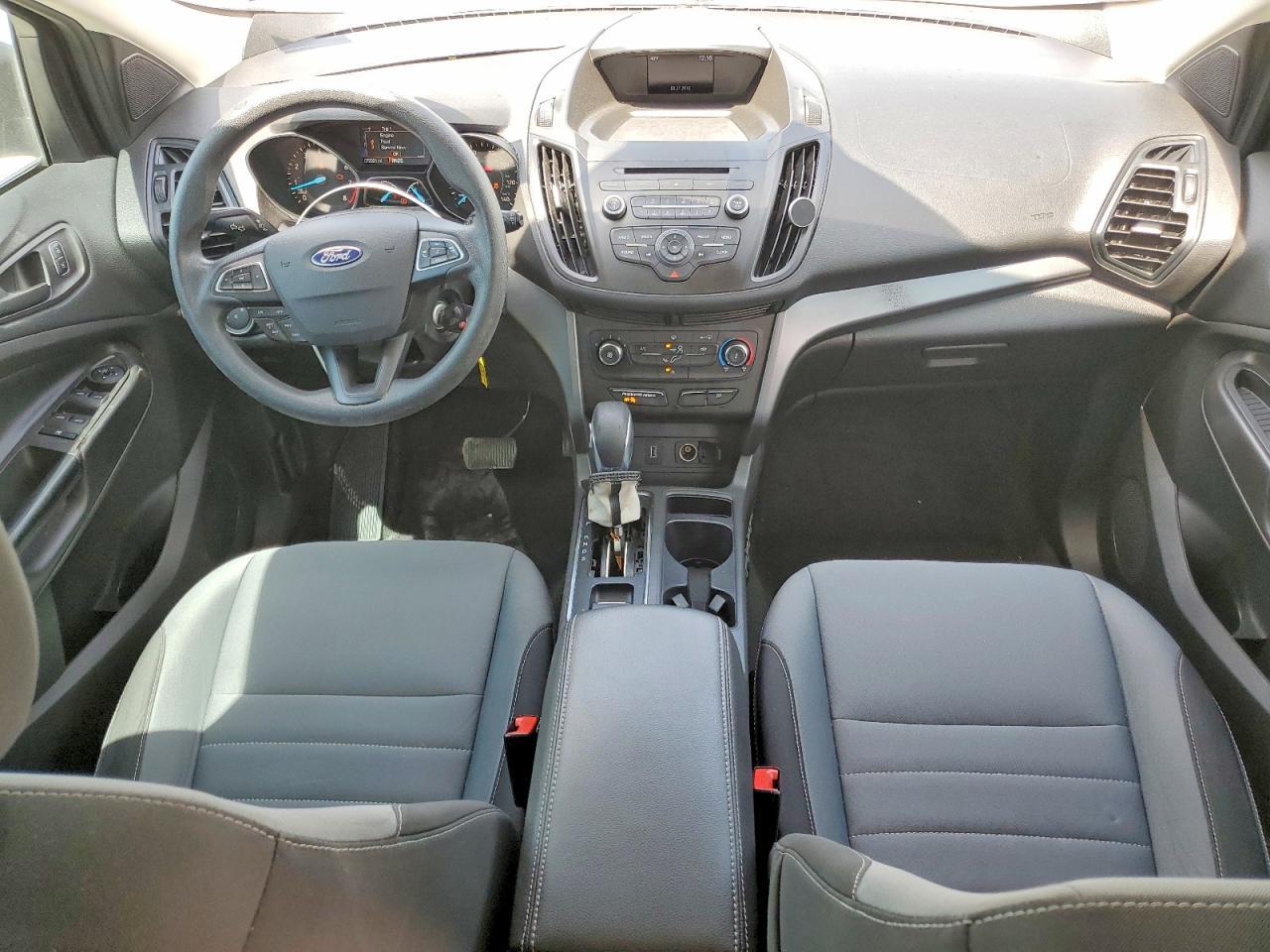 2017 Ford Escape S - zdjęcie 8