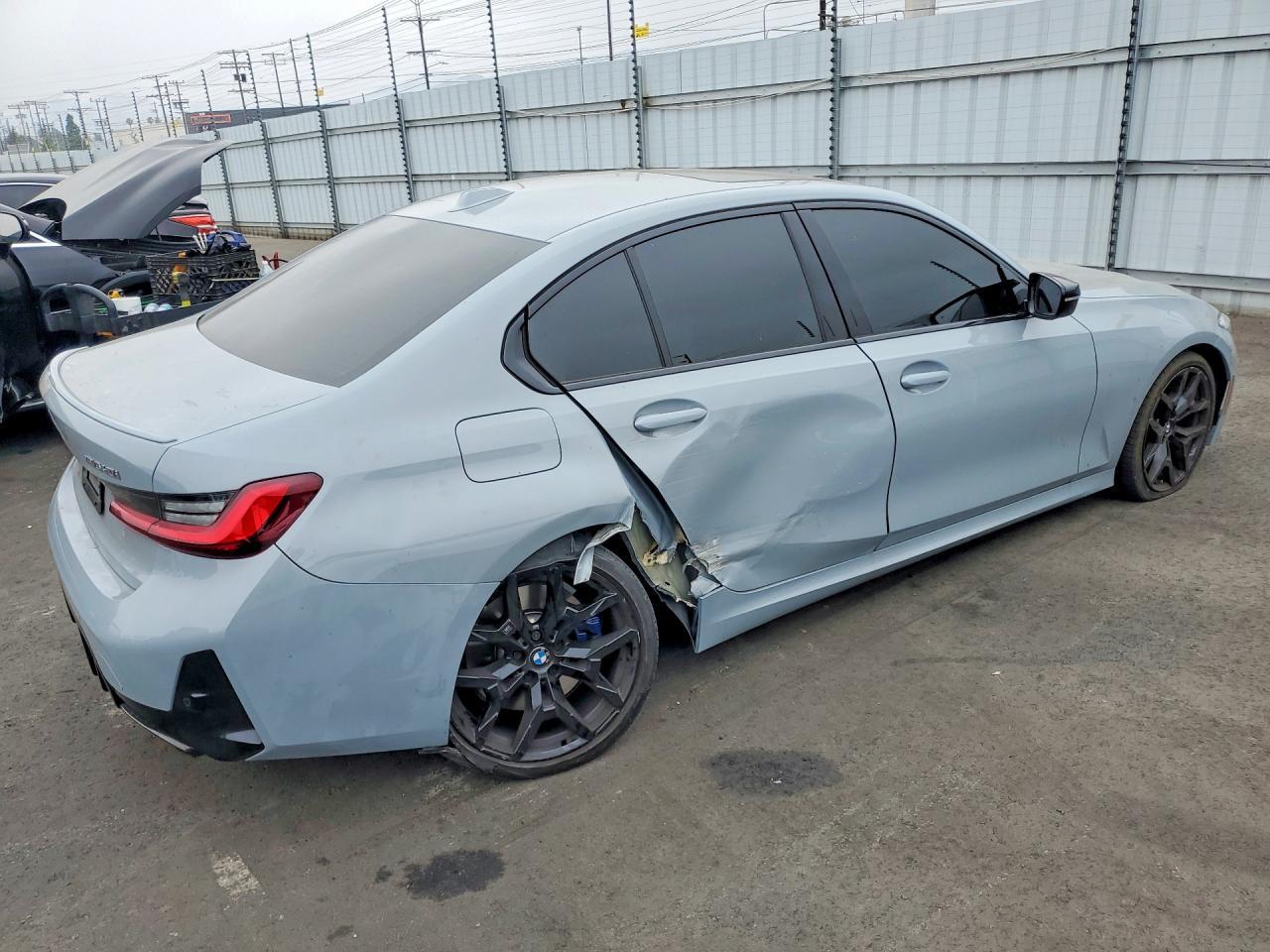 2025 BMW M340I - zdjęcie 3