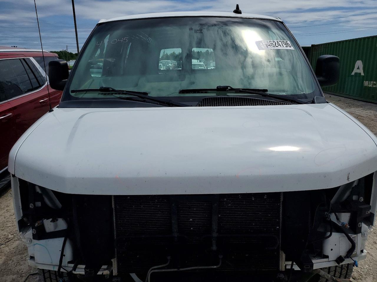 2020 Chevrolet Express G2500 - zdjęcie 11