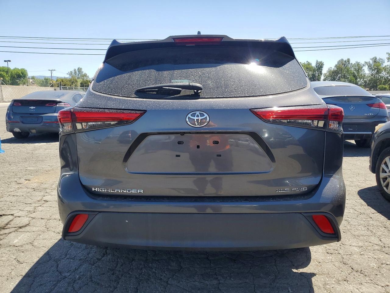 2020 Toyota Highlander Xle - zdjęcie 6